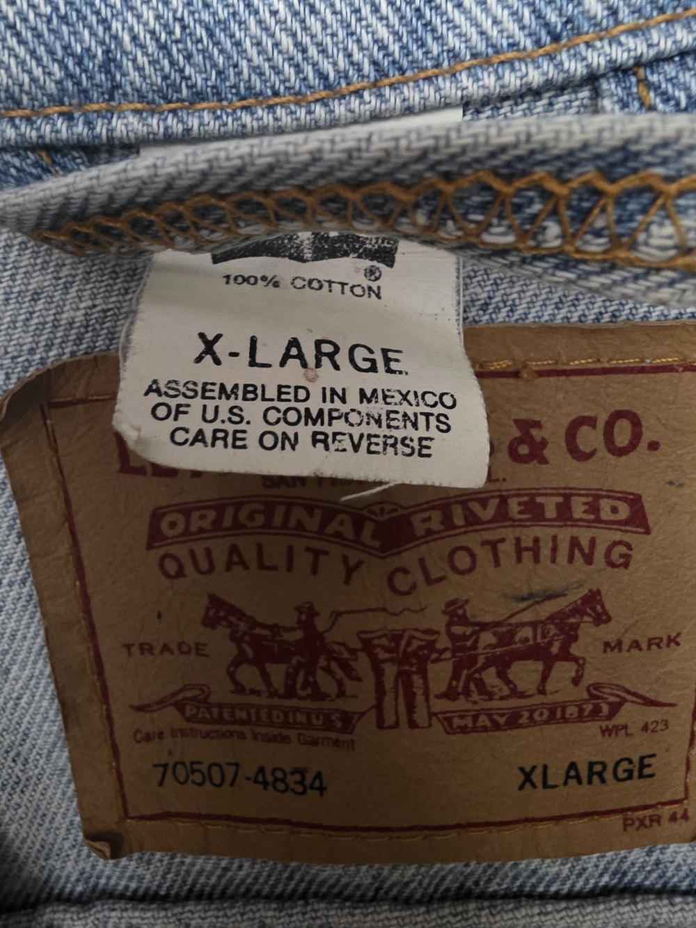 Vintage XL Levi's Light Wash Blue Denim Jacket - Picture 5 of 6